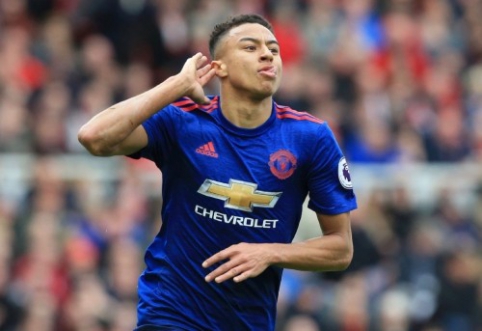 Official: J. Lingard signs a new contract with "Man United"