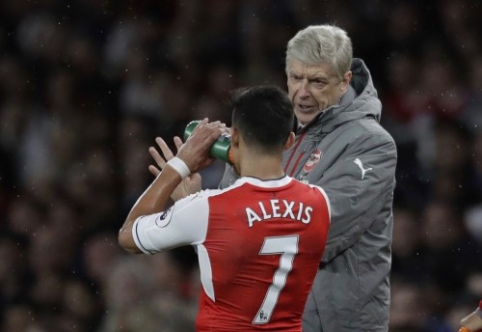 The strict word of A. Wengero: A. Sanchez must respect his contract.