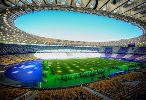UEFA has selected the best 18 players of this season's Champions League.