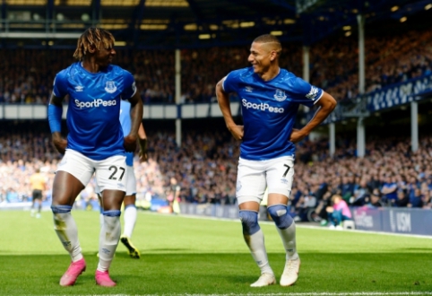 Richarlison's brace leads Everton to victory against Wolves