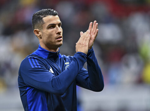 The journey to the thousandth goal continues: C. Ronaldo's 'double' helped Al Nassr overcome city rivals.