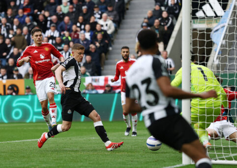 Newcastle defeated Man Utd