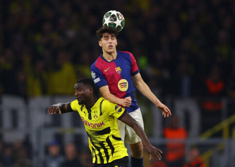 Barcelona Resists S. Guirassy's Attempt to Create a Miracle in the Champions League Semifinals.