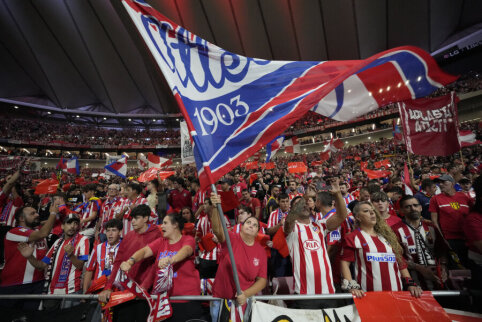 Atletico Madrid suffered a defeat against Las Palmas at the end of the match.
