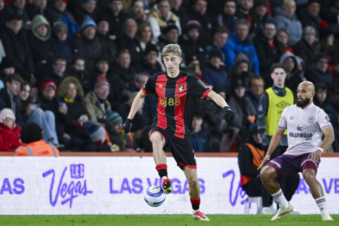 Bournemouth defender D. Huijsen dares to reject Real's offer.