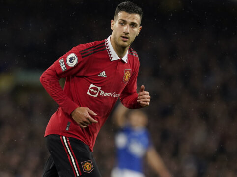 R. Amorim: "D. Dalot will miss several matches, possibly until the end of the season."