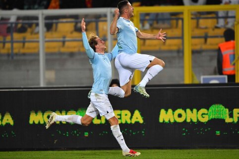 Pedro's double allowed Lazio to remain unbeaten against Parma.