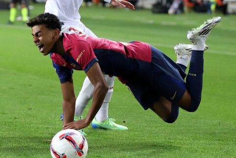 L. Yamalis selects the best players of the Champions League season.