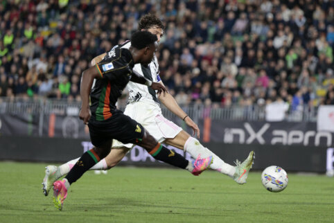 N. Savona signed a long-term contract with Juventus club.