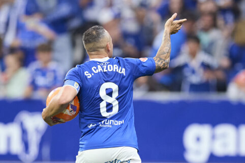 S. Cazorla contributed to Oviedo's Real club's promotion to La Liga.