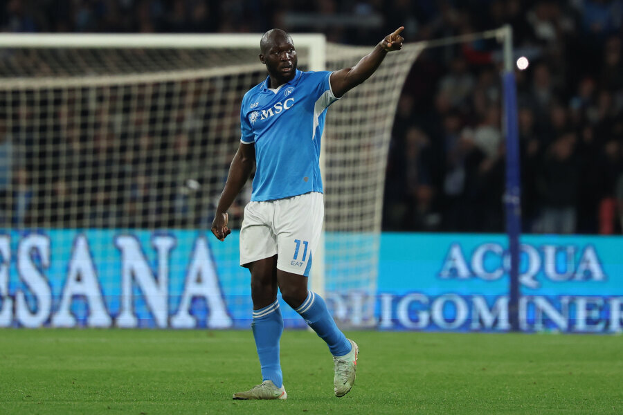 In the central match of the 'Serie A' round - an important victory for 'Napoli' against 'AC Milan'