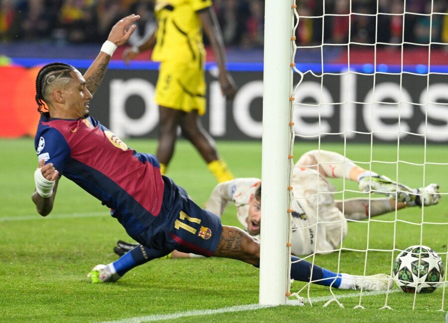 Raphinha 'stole' a goal from his teammate: 'I apologized to Cubarsi'