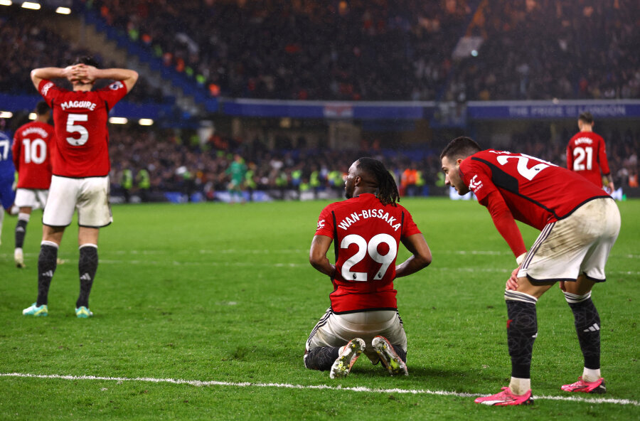 Gas Attack Against Man Utd Fans