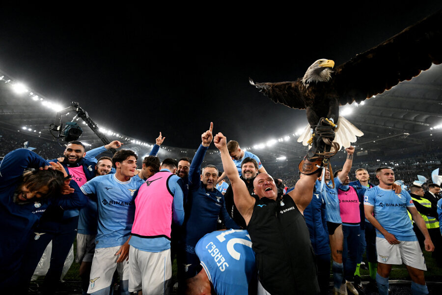 Official: Lazio Introduces New Coach with a Splash